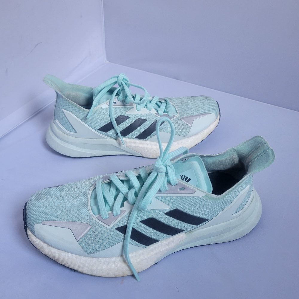 Size 8 - adidas Solar Glide ST W Clear Mint W